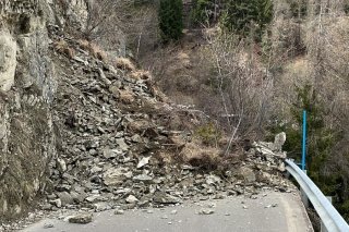 La route Vercorin-Vissoie est aussi fermée à la circulation.
